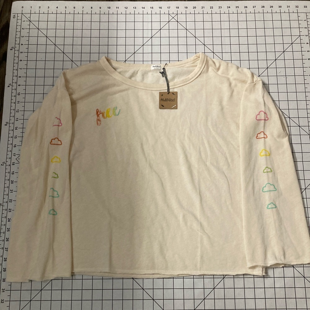 NWT Hello Nite! Women’s‎ Medium IvorybSleep Sweatshirt